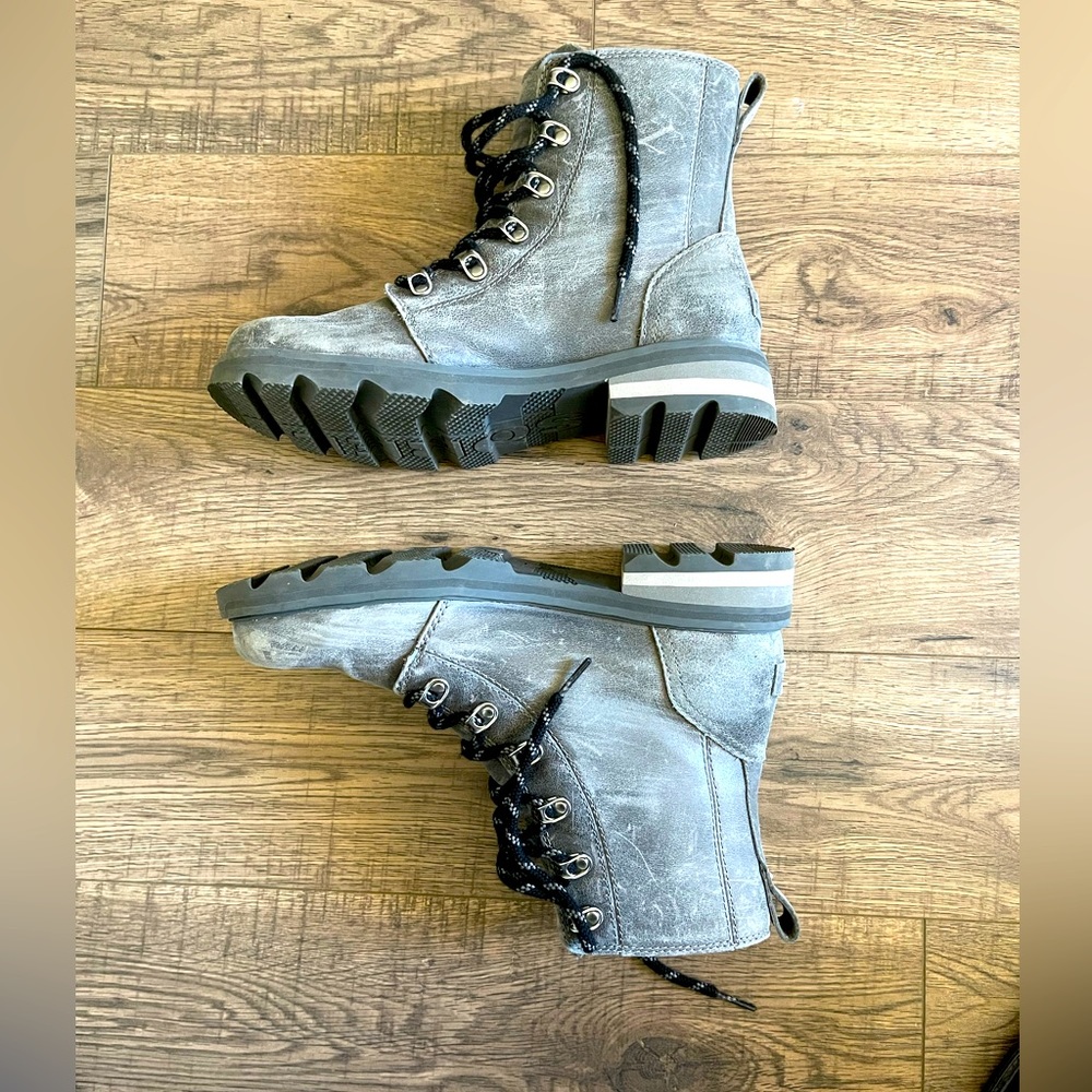 Sorel lug sole winter boots